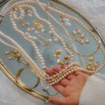 Joyas de piel: Cómo lucirlas con estilo