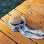 Accesorios Clave para la Temporada de Transición