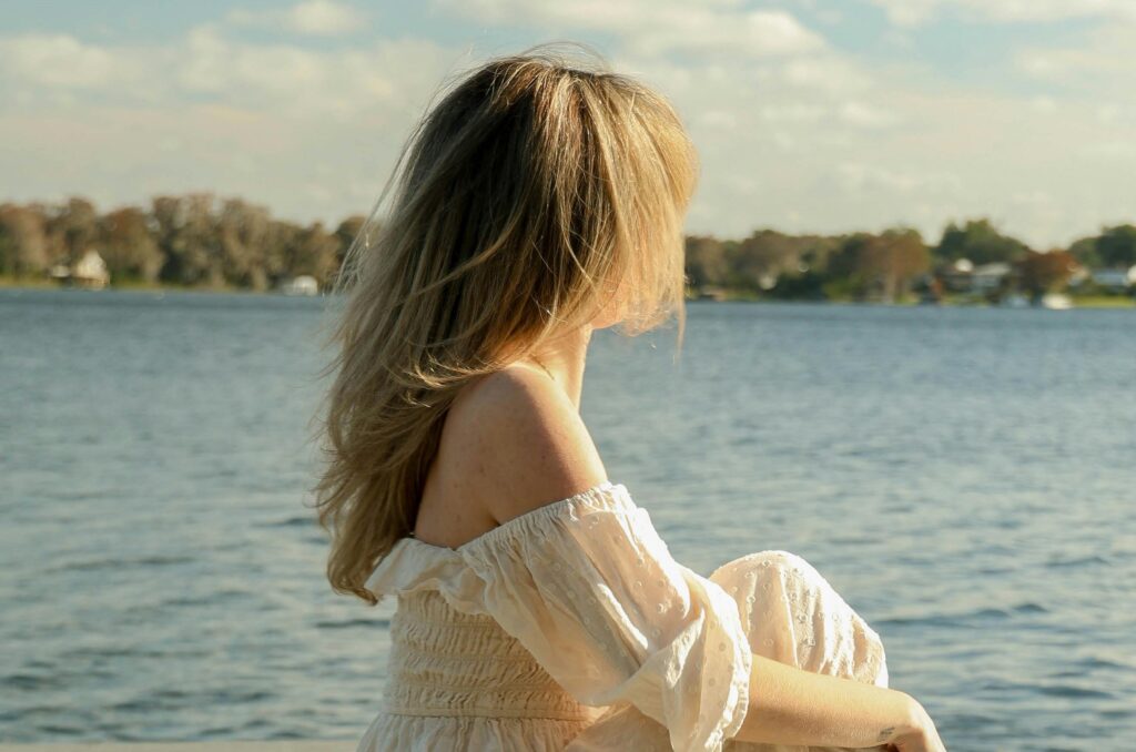 Cómo Mantener tu Cabello Sano y Radiante en Verano