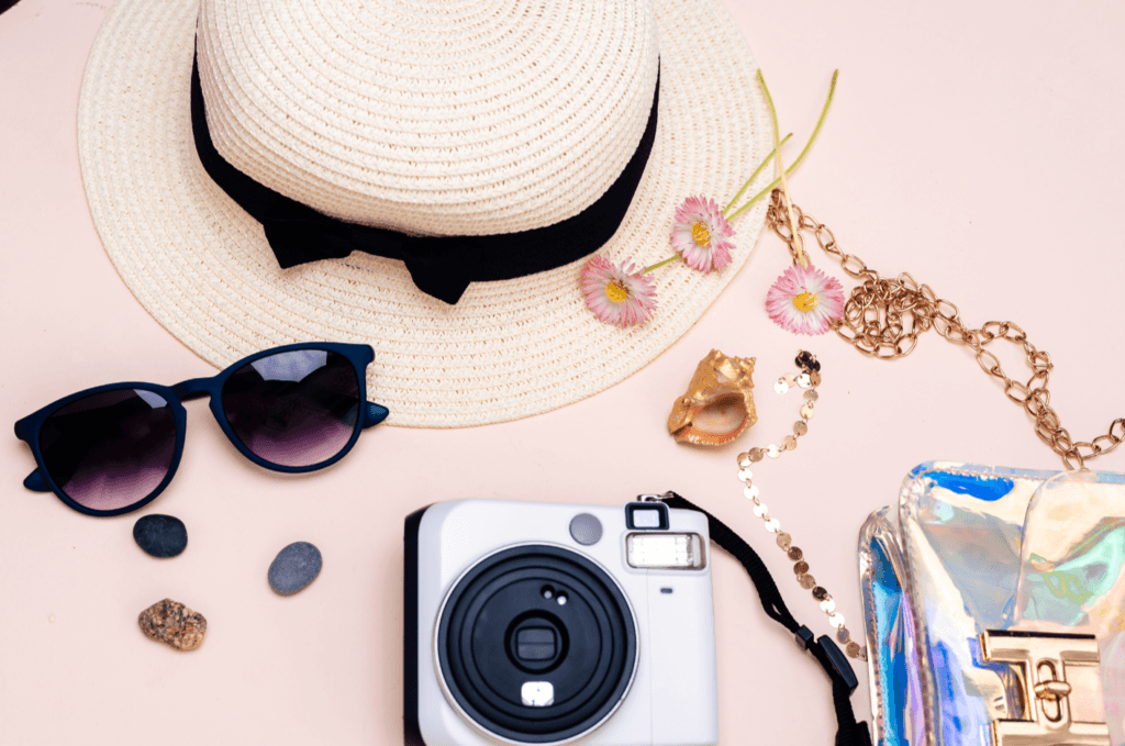 Accesorios Perfectos para los Últimos Días de Verano que También Funcionarán en Otoño