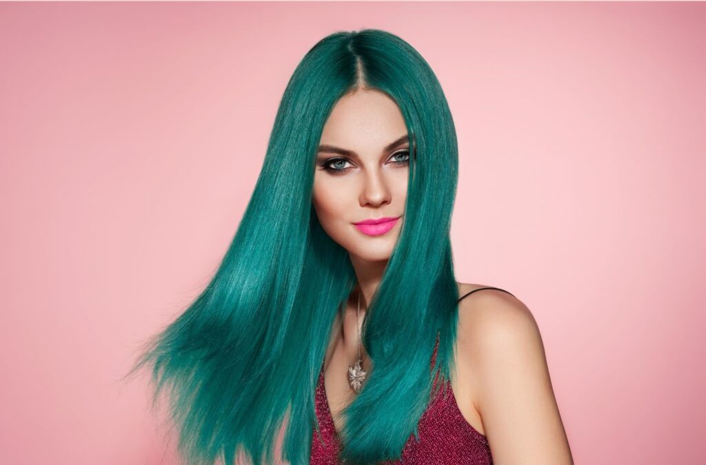 Colores de cabello de tendencia para el invierno 2024: ¡Renueva tu look con estilo!